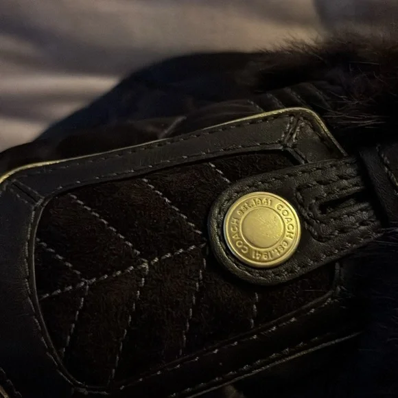 Coach - Picture 5 of 7